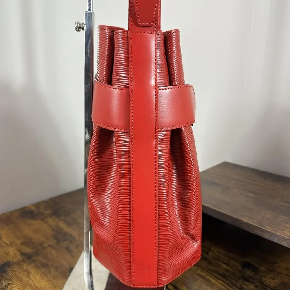 Louis Vuitton Vintage Bucket Crossbody Bag Womens Small Red Epi Leather France